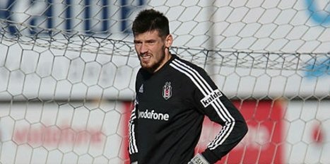 Beşiktaş'ta oynamayanlar transferi engelliyor!