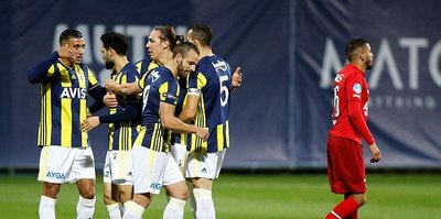 Fenerbahçe AZ Alkmaar'ı 3 golle geçti!