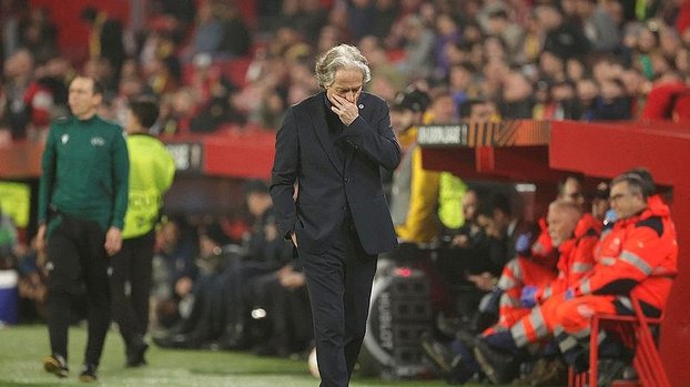 Fenerbahçe taraftarını üzecek açıklama! Artık Jorge Jesus da...