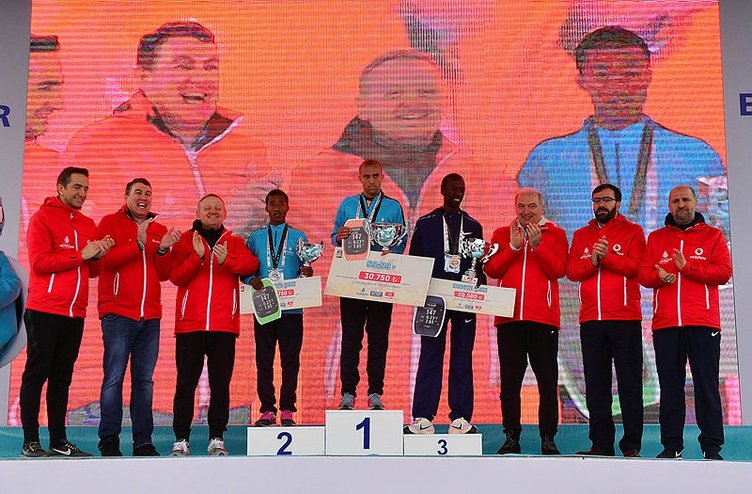 Vodafone 13. İstanbul Yarı Maratonu'ndan rekor geldi!