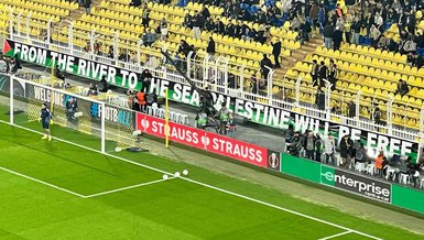 Fenerbahçe tribünlerinden Filistin'e destek!
