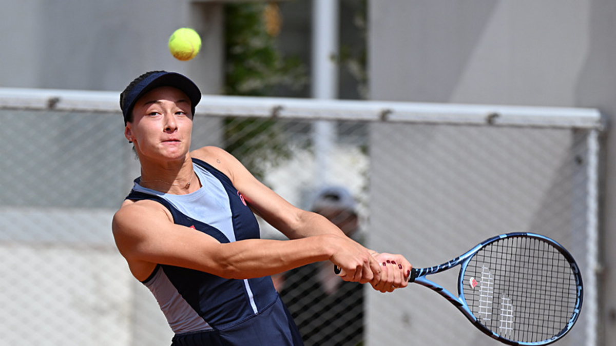 Zeynep Sönmez, Eastbourne Açık'ta çeyrek finale çıktı