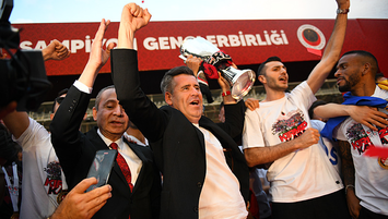 Hedefimiz ilk 10