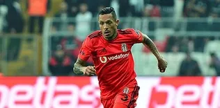 Adriano sakatlandı