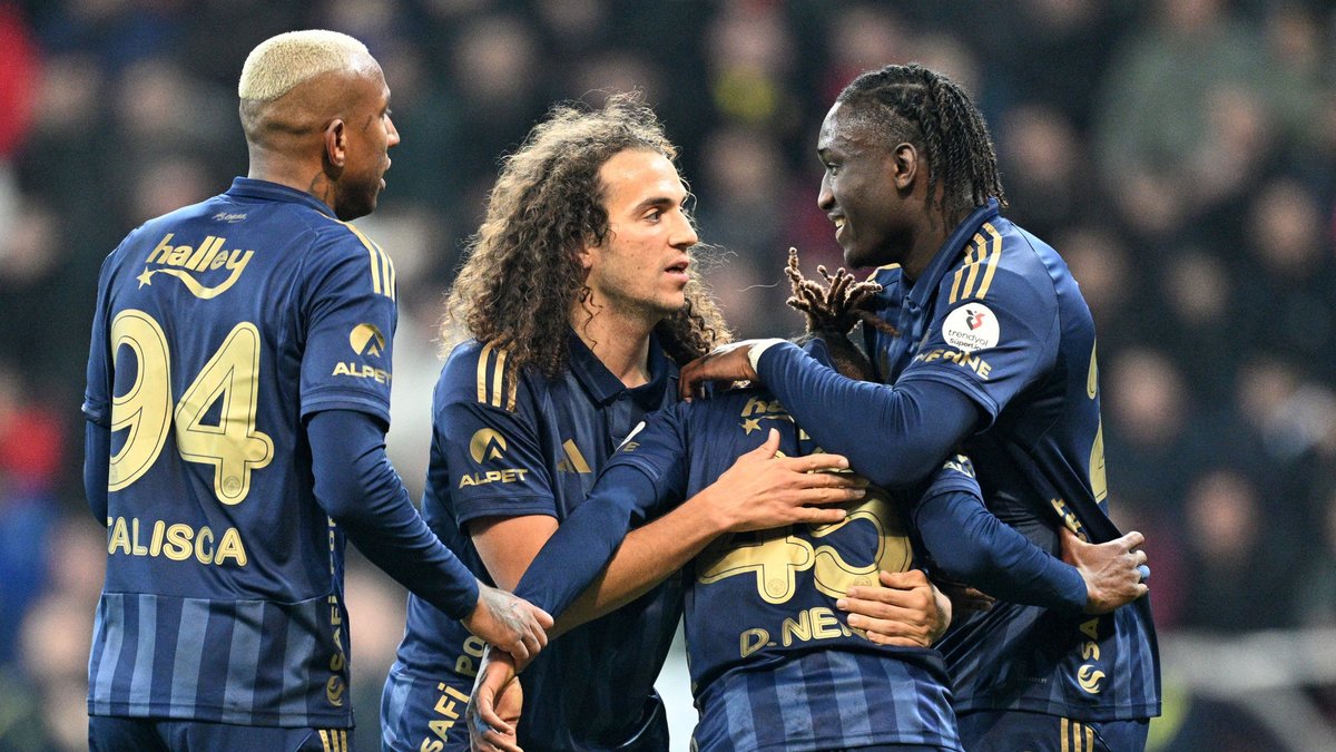 Spor yazarları Zecorner Kayserispor-Fenerbahçe maçını değerlendirdi