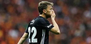 Adem Ljajic pas vermeyi unuttu