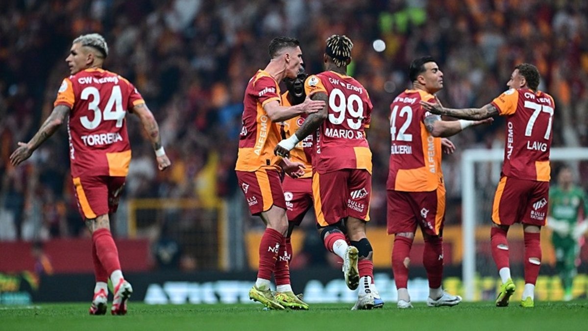 Manşetler alev alev! Dünya basını Galatasaray'ın şampiyonluğunu böyle gördü