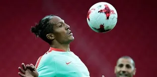 Alves yedek kalmayı reddetti