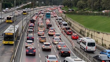 İSTANBUL TRAFİĞE KAPALI YOLLAR 26 ŞUBAT 2023🚗 İstanbul'da trafiğe kapalı yollar, alternatif güzergahlar hangileri?