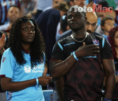 Hüzünlü koreografi | Trabzonspor-Sivasspor maçından görüntüler
