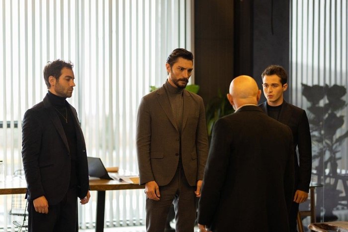 safir-17-bolum-izle-atv-safir-yeni-bolum-full-izle-safir-dizisi-canli-izle-son-bolum-1703488697252.jpg