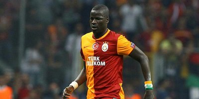 Yalnız değilsin Eboue!