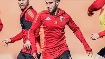 Kasımpaşa mesaisi sürüyor