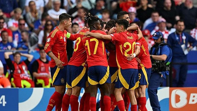 İspanya 3-0 Hırvatistan (MAÇ SONUCU ÖZET)