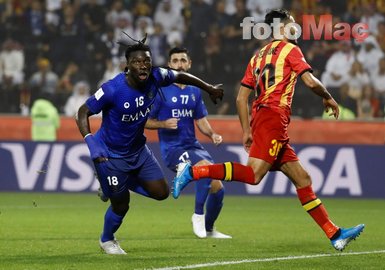 Galatasaray’a transfer olacağı iddia edilen Gomis’ten açıklama geldi