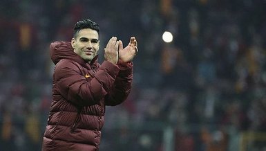 Falcao geliyor!