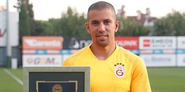 Geçen sezonun en iyisi Feghouli