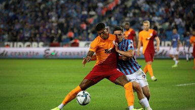 Son dakika spor haberleri: Trabzonsporlu futbolcular Galatasaray maçında penaltı bekledi! İşte o pozisyon