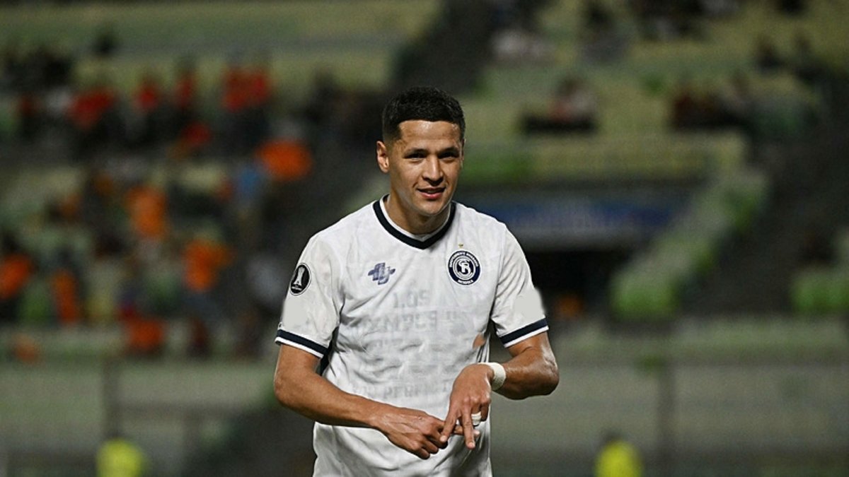 Beşiktaş'a Paraguaylı golcü! Geçmişte de gündeme gelmişti