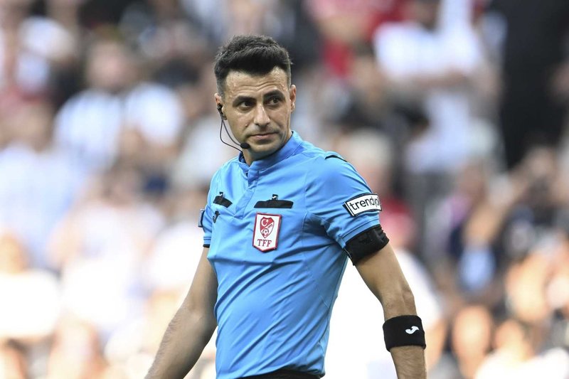 fenerbahce-fatih-karagumruk-maci-ne-zaman-saat-kacta-sifresiz-mi-fenerbahce-misirlicomtr-fatih-karagumruk-maci-1760855020765.jpeg Fenerbahçe-Fatih Karagümrük maçı hakemi