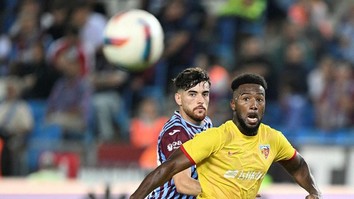 Haitili Nazon parladı