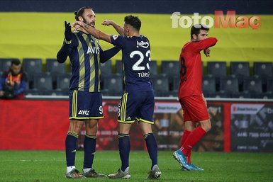 Fenerbahçe’nin 18’lik prensi Muhammed Gümüşkaya sosyal medyayı salladı!