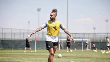 Beykan Şimşek cezalı