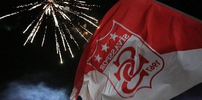 Sivasspor 4 futbolcusuyla yollarını ayırdı