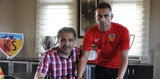 Dejan Meleg imzayı attı