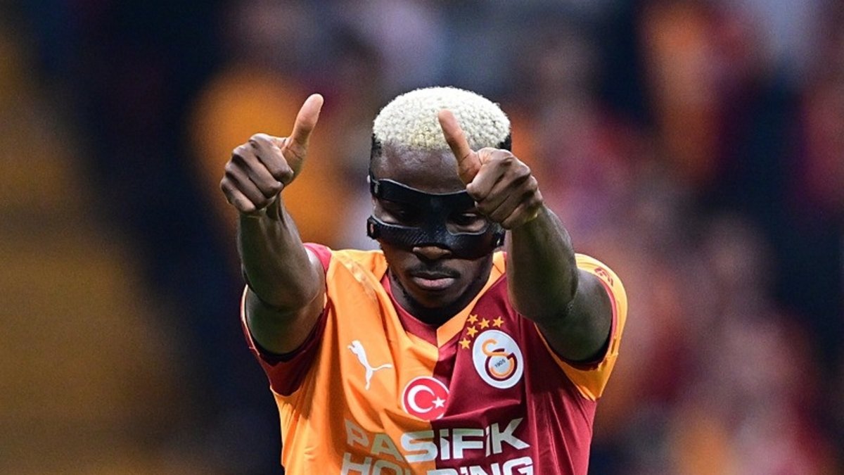 GALATASARAY HABERLERİ - Victor Osimhen'den Okan Buruk'a övgü dolu sözler!