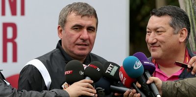 Hagi'den 19'luk genç yetenek için açıklama