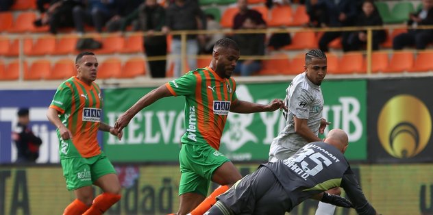 Corendon Alanyaspor farklı kazandı!