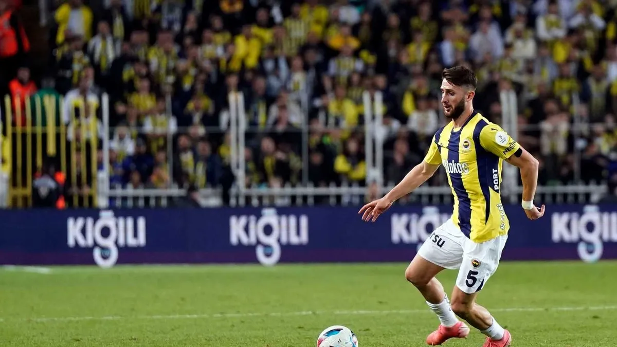 Fenerbahçe'de İsmail Yüksek için flaş karar! Takımdaki geleceği...