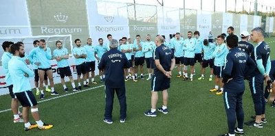 A MİLLİ TAKIM'IN ANTALYA KAMPI BAŞLADI