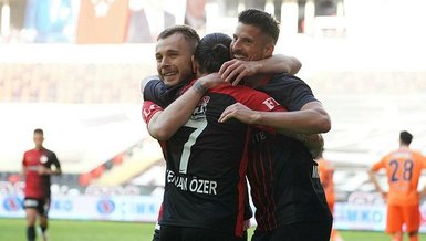 Fenerbahçe Beşiktaş maçı radyodan canlı dinle – FB BJK ...