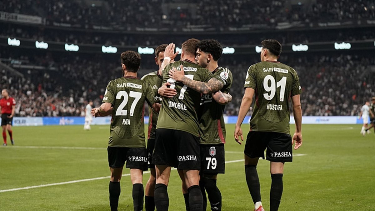 Beşiktaş'ın gözü Avrupa'da! İşte Solskjaer'in Çaykur Rizespor maçı ilk 11 kararı Beşiktaş'ın gözü Avrupa'da! İşte Solskjaer'in Çaykur Rizespor maçı ilk 11 kararı