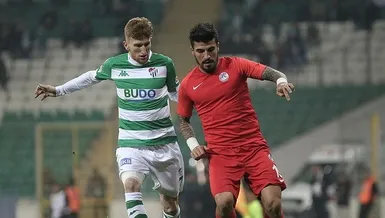 Bursaspor üst sıralar için avantaj sağladı