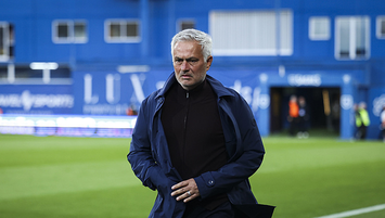 Benfica resmen duyurdu! Mourinho...