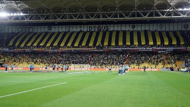 Son dakika spor haberi: Fenerbahçe Olympiakos maçında sarı-lacivertli taraftarlardan flaş hareket! Devre arasında...