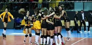 Büyük derbi VakıfBank’ın!