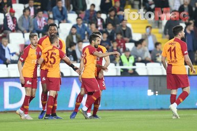 Sivasspor - Galatasaray maçından kareler...
