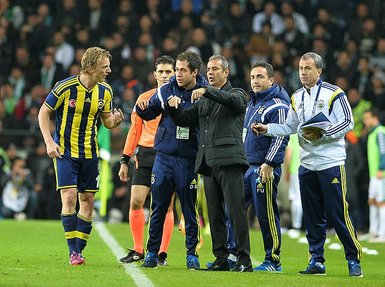 Kuyt’tan Fenerbahçe’ye kötü haber!