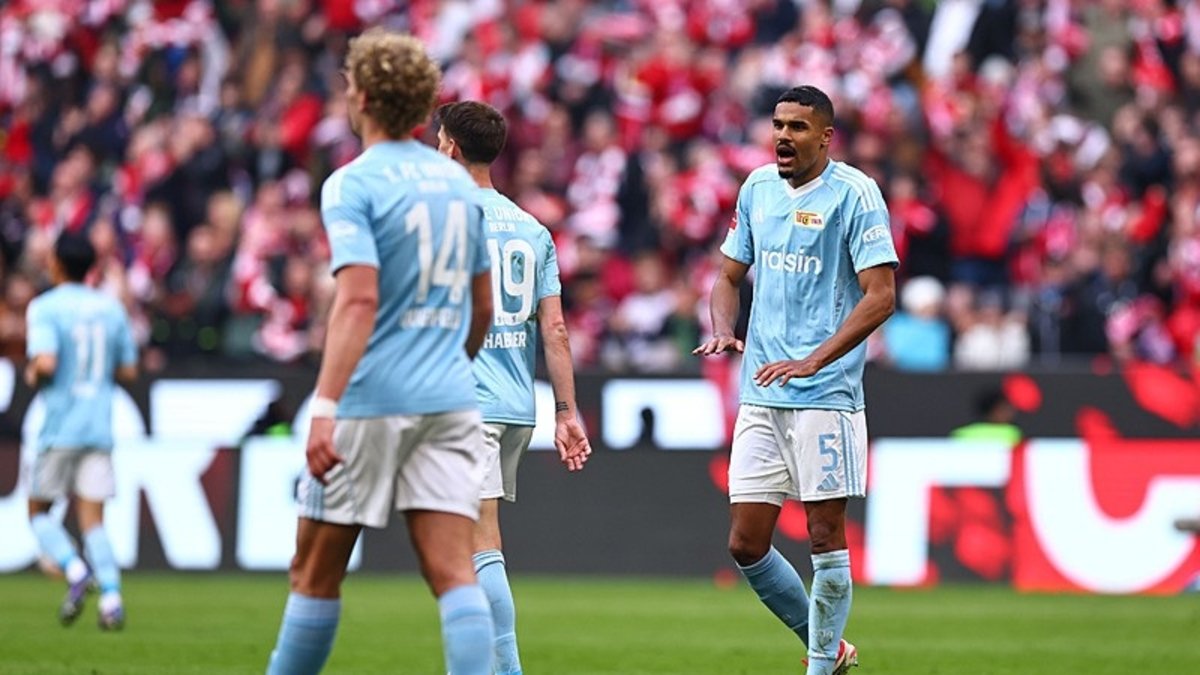 Beşiktaş'tan stoper çıkarması! Danilho Doekhi...