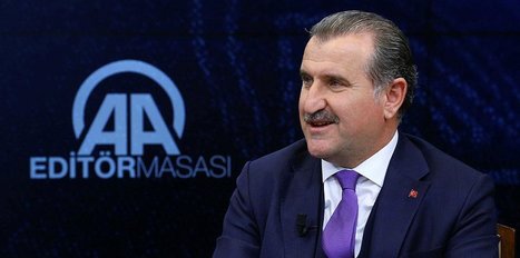 Bakan Bak, genç badmintoncuları tebrik etti