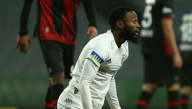 N’Koudou gidiyor
