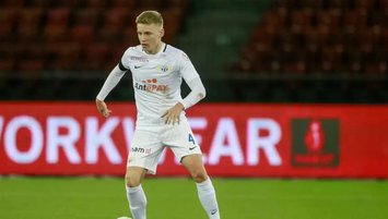 Cimbom'a 20'lik Boşnak stoper!