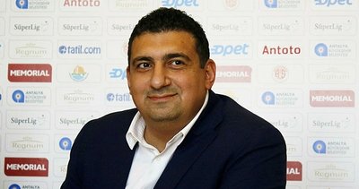Antalyaspor Başkanı Bulut, görevini Ali Şafak Öztürk’e devretti