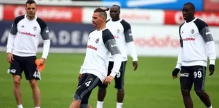 Siyah beyazlılar mola vermedi