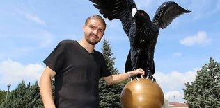Kartal olmak gurur verici