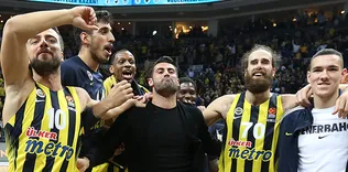 Volkan Demirel tüm salonu coşturdu